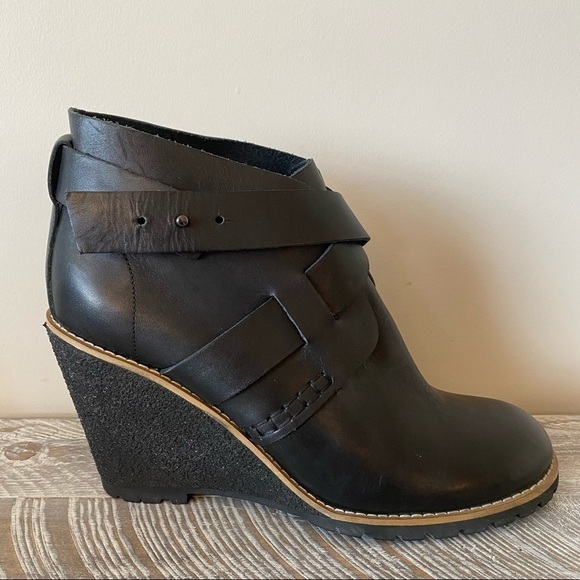 See by Chloè Wedge Strappy Ankle Round Toe Lug Bottom Booties (Size:40) - Picture 4 of 12